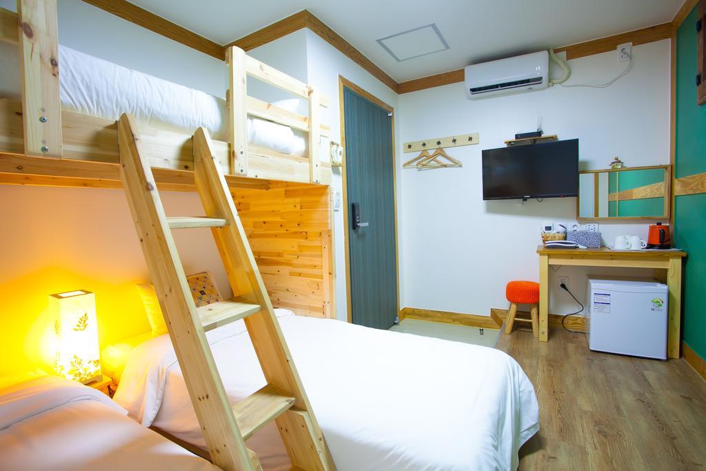 Mini Hotel Dalkom In Dongdaemun Seúl Habitación foto