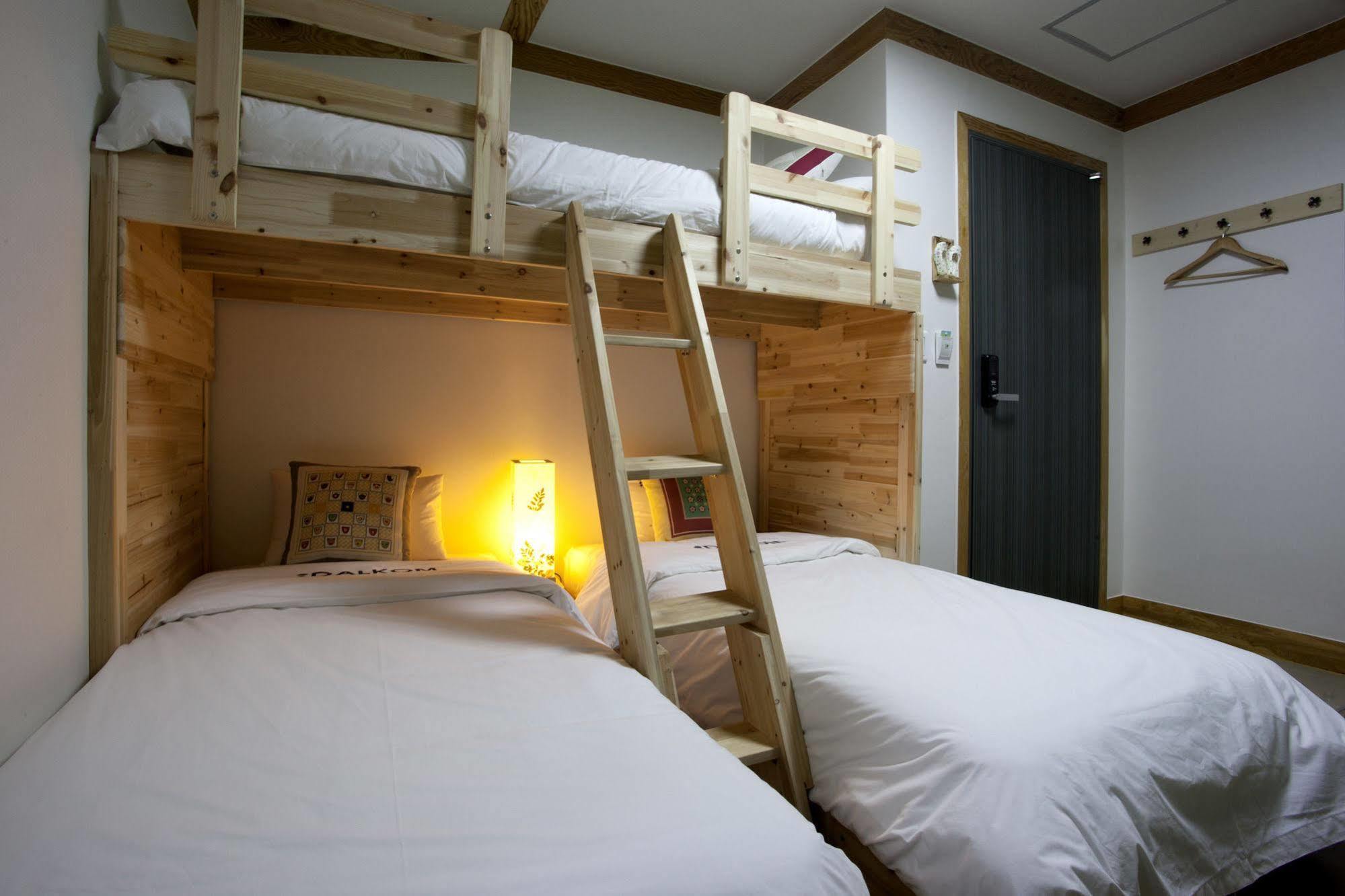 Mini Hotel Dalkom In Dongdaemun Seúl Exterior foto