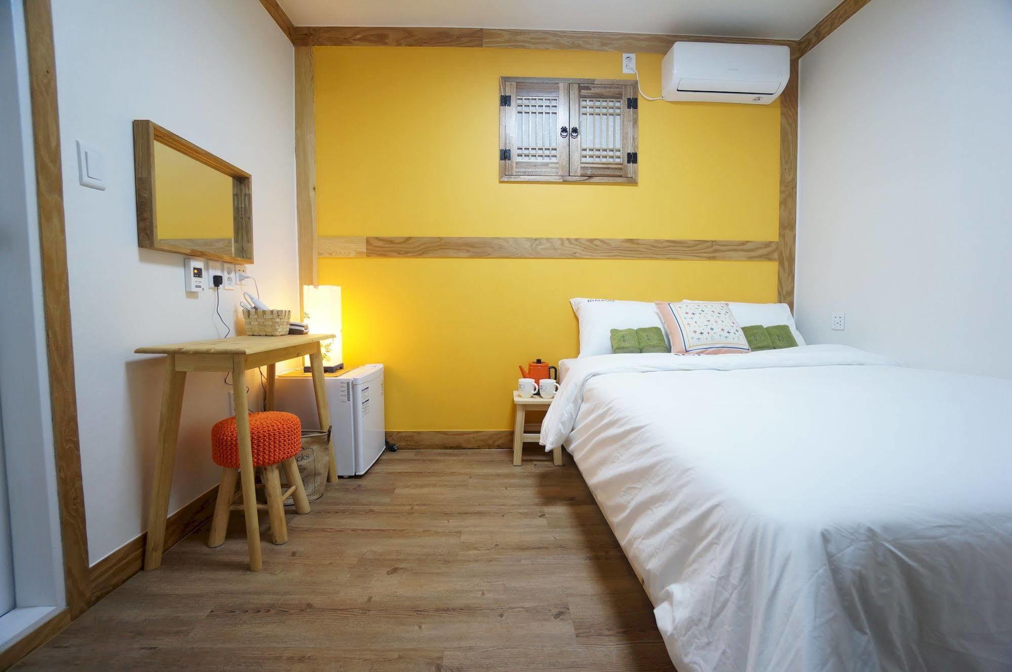 Mini Hotel Dalkom In Dongdaemun Seúl Exterior foto